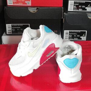 NIKE AIR MAX 90S KIDS US SIZE 7C GREAT CONDITION "USED ITEM"